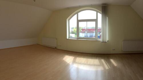 Foto - Sehr Zentrale 3,5 Zimmer Wohnung in 3-Parteienhaus