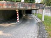 Foto - Tiefgarage Parkplatz auf der Wanne