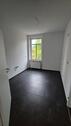 Foto - Sanierte 5-Raum-Wohnung mit Balkon und 2 Bädern in Glauchau