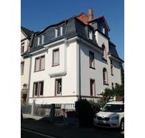 Stilvolle 2,5ZKB Altbauwohnung in gepflegtem Altbau mit Garten - Frankfurt am Main Bergen-Enkheim