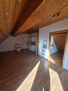 Foto - 3 Zimmer Dachgeschoßwohnung in Kindenheim