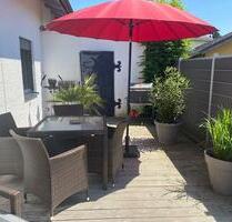 Stilvoller Bungalow in zentraler Lage, hochwertig ausgestattet und voll möbliert zu vermieten. - Waging am See Fisching