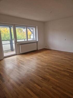 Foto - 4-Zimmer Wohnung 1.OG - 1.100,00 EUR Kaltmiete,