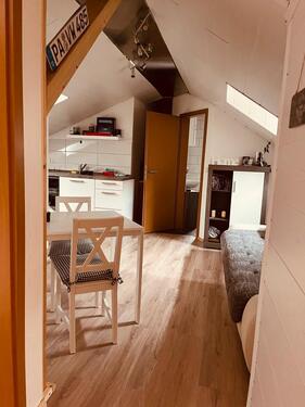 Foto - Dachgeschosswohnung - 420,00&nbsp;EUR Kaltmiete, ca.&nbsp; 33,00&nbsp;m&sup2;