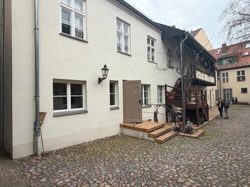 Foto - Tolle Möglichkeit für kreative Berufe im künstlerischem Innenhof