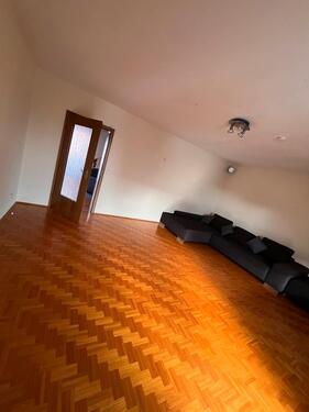 Foto - Große 3 Zimmer 120m' Altbauwohnung