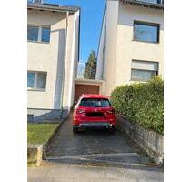 Garage mit Stellplatz zu vermieten in Lannesdorf - Bonn