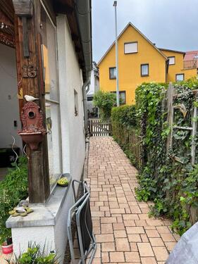 Foto - Helle 2,5 Zimmer EG Whg. in Esslingen - Krummenacker