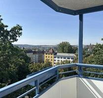 Über den Dächern Plauens - helle Familienwohnung mit modernem Tageslichtbad , kurzfristig bezugsfertig