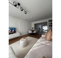 Renovierte 3 Zimmer Wohnung - Garage, Küche, Kellerabteil inkl. - München Schwabing-Freimann