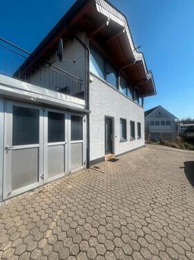 Foto - Schöne, kernsanierte Wohnung - in ruhiger Lage