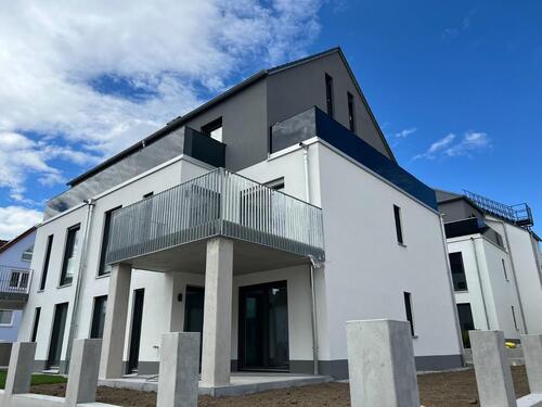 Foto - Exklusive 2-Zimmer-Wohnung: Neuwertig mit EBK und Balkon