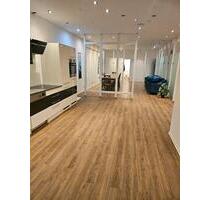 Wohnung WG Studentenwohnung - 650,00&nbsp;EUR Kaltmiete, ca.&nbsp; 250,00&nbsp;m&sup2; in München (PLZ: 80995) Feldmoching-Hasenbergl