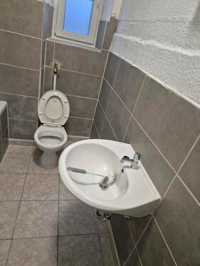 Foto - Neu renovierte 2ZKB Wohnung - 425,00&nbsp;EUR Kaltmiete, ca.&nbsp; 60,00&nbsp;m&sup2;