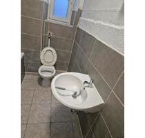 Neu renovierte 2ZKB Wohnung - 425,00&nbsp;EUR Kaltmiete, ca.&nbsp; 60,00&nbsp;m&sup2; in Pirmasens (PLZ: 66953)