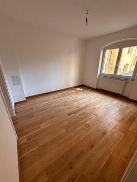 Foto - 3 Zimmer in Eberhardshof – stilvoll mit Parkett und Einbauküche