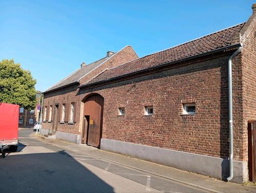 Foto - Denkmalschutz Bauernhaus, Baufläche für Mehrfamilienhaus im Hof