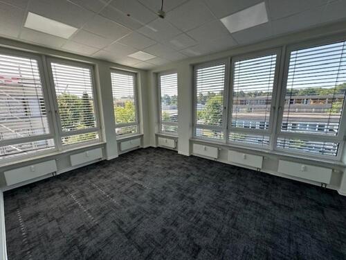 Foto - Renovierte Büroflächen mit Terrasse (provisionsfrei)
