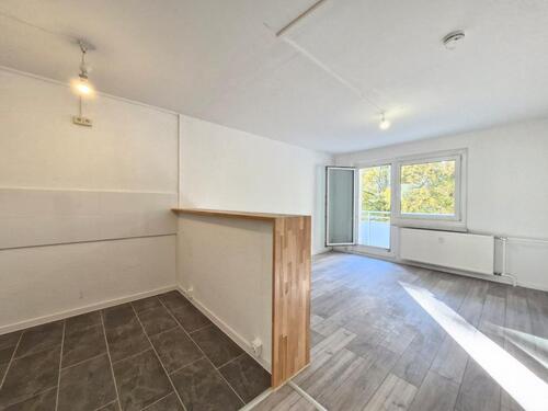 Foto - Wir renovieren Deine neue 2-Zimmer-Wohnung! + 1.000 € Möbelgutschein* dazu!