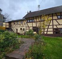 Idyllische Fachwerkhofanlage im Höhengebiet von Bad Münstereifel