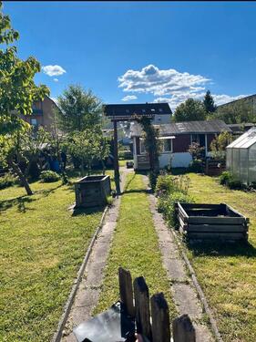 Foto - Wunderschöner Garten abzugeben - 1.800,00&nbsp;EUR Kaltmiete, ca.&nbsp; 0,00&nbsp;m&sup2;