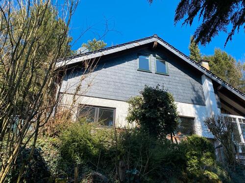 Foto - Haus In Der Vulkaneifel, Freisthd., Hangl., Renovierungsbedürftig