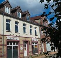 Haus mit Restaurant, Ladengeschäft, Pension, Büro, 3 Wohnungen - Warin