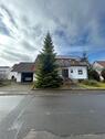Foto - Einfamilienhaus Garten Garage PV- Anlage Wärmepumpe Wallbox