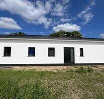 Neubau Bungalow in Uelzen . SolaranlageAuf 137m2 Wohnfläche . - Rätzlingen