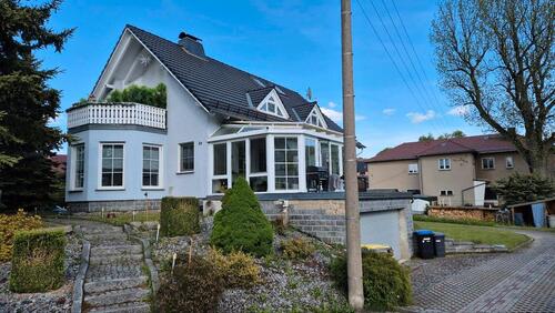 Foto - Zu vermieten: 3 Zimmer-Wohnung 113m² Garten & Wintergarten