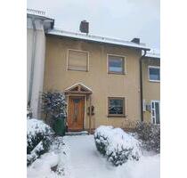 Reihenmittelhaus - 180.000,00&nbsp;EUR Kaufpreis, ca.&nbsp; 100,00&nbsp;m&sup2; in Waldsassen (PLZ: 95652)