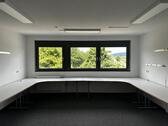 Foto - Modern arbeiten mit Blick ins Grüne