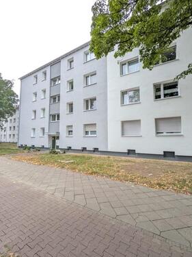 Foto - 3-Zimmer-Wohnung in einem frisch gedämmten Wohnhaus in Düsseldorf-Lichtenbroich