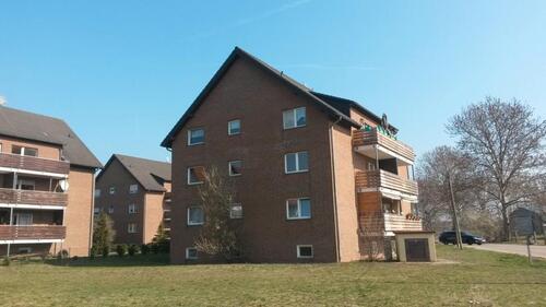 Foto - Helle 3-Ziimmer DG-Wohnung mit Balkon und Keller in 39264 Zerbst