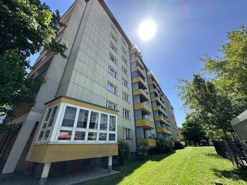 Foto - Im Zentrum gelegene 2-Raum-Wohnung mit Tageslichtbad