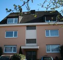 Eigentumswohnung mit Garage in freistehendem Mehrfamilienhaus - Köln Rodenkirchen