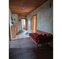 3-Zimmer-DG-Wohnung mit Balkon, Garten, Garage & Stellplatz - Metten