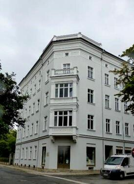 Foto - Gehoben Wohnen mit herrlich sonnigem Wohnbereich, stilvoller Einbauküche und großem Balkon!