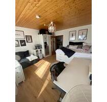 Möbliertes 1-Zimmer Appartement mit Einbauküche für Student:Innen - Furtwangen im Schwarzwald