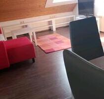 Dachgeschoßwohnung 55qm , möbl. Dinkelscherben zu vermieten