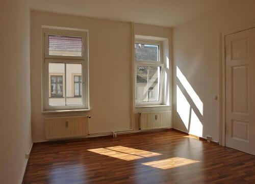 Foto - Geräumige 3-Raum-Altbauwohnung im Zentrum von Eisleben