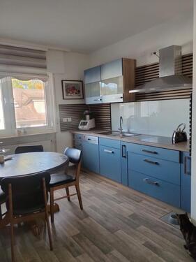 Foto - Familienfreundliche 4 -Zimmer—Wohnung mit großem Balkon