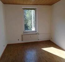 2 Zi 50qm WG geeignet € 480 + € 200 NK, Balkon, EBK, Duschbad - Kiel Gaarden-Ost