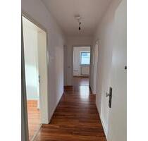 Helle 3 ZKB Dachgeschoss Wohnung in Rheinböllen