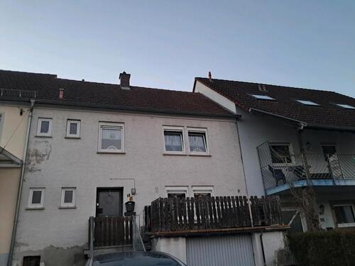 Foto - Haus zur Miete 850€ kalt Miete - 850,00&nbsp;EUR Kaltmiete, ca.&nbsp; 100,00&nbsp;m&sup2;