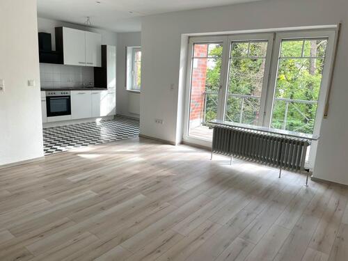 Foto - 2,5–3 Zi Wohnung mit Balkon & extra Dachstudio & Stellplatz