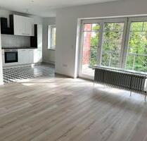 2,5–3 Zi Wohnung mit Balkon & extra Dachstudio & Stellplatz - Achim