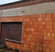 Einfamilienhaus mit ehemaliger Fleischerei zum Verkauf - Elbe-Parey