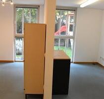 Heller Büroraum 30qm teilbar 90425 Nürnberg Kölner Str.31 incl NK