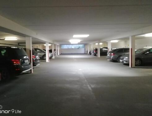 Foto - Tiefgaragenstellplatz - 60,00 EUR Miete,